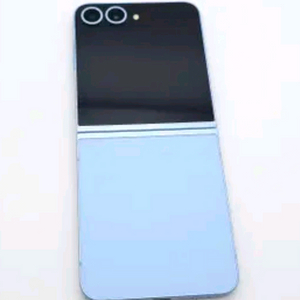 갤럭시 z플립6 폴드5로 교환 원합니다 (사용감 조금 있고 다 장상입니다)