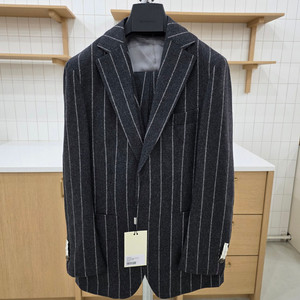 수트서플라이 플란넬 스트라이프 3피스 수트 36S 사이즈 판매. 95 사이즈. 새제품 이미지