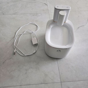 강아지용품 자동 급수기, 강아지 세제, 울타리, 클릭커, 넥카라, 노즈워크, 발톱깍이 이미지