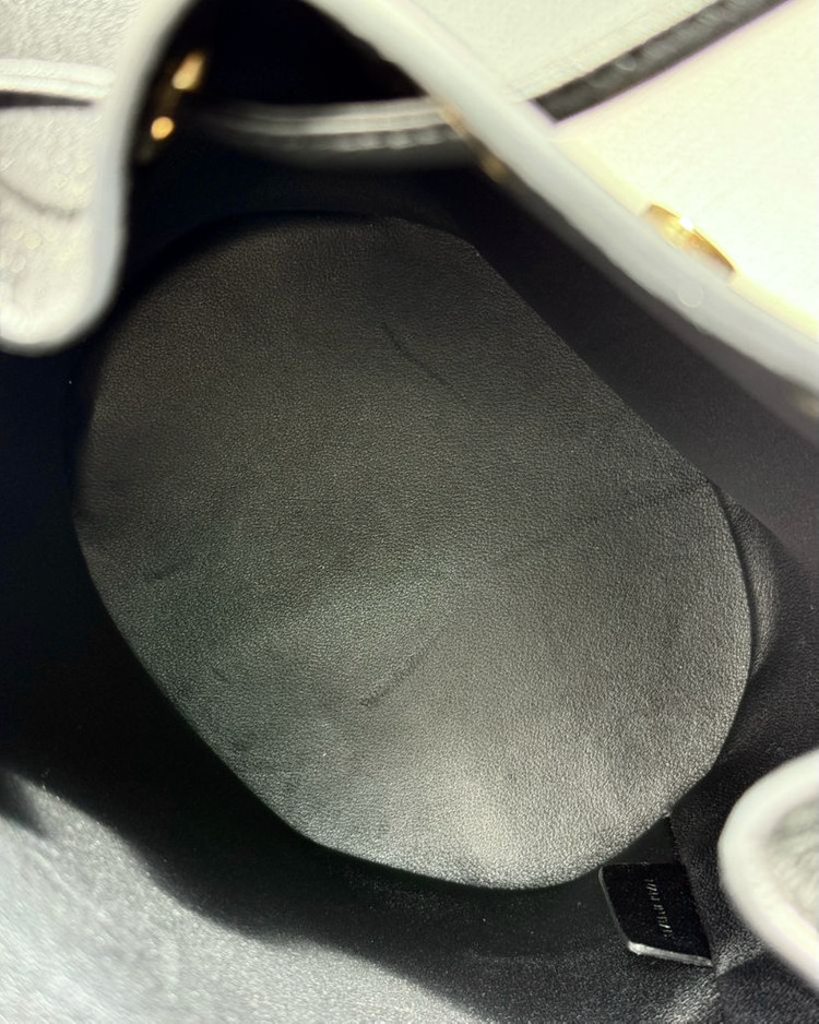 셀린느 보느 백팩 스무스 카프스킨--6