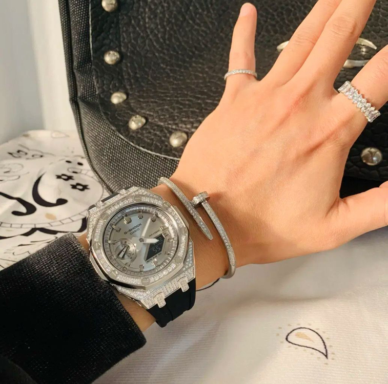 ICED OUT 지샥 GA-2100 지얄오크 실버 보석 블랙 스트랩 시계 이미지