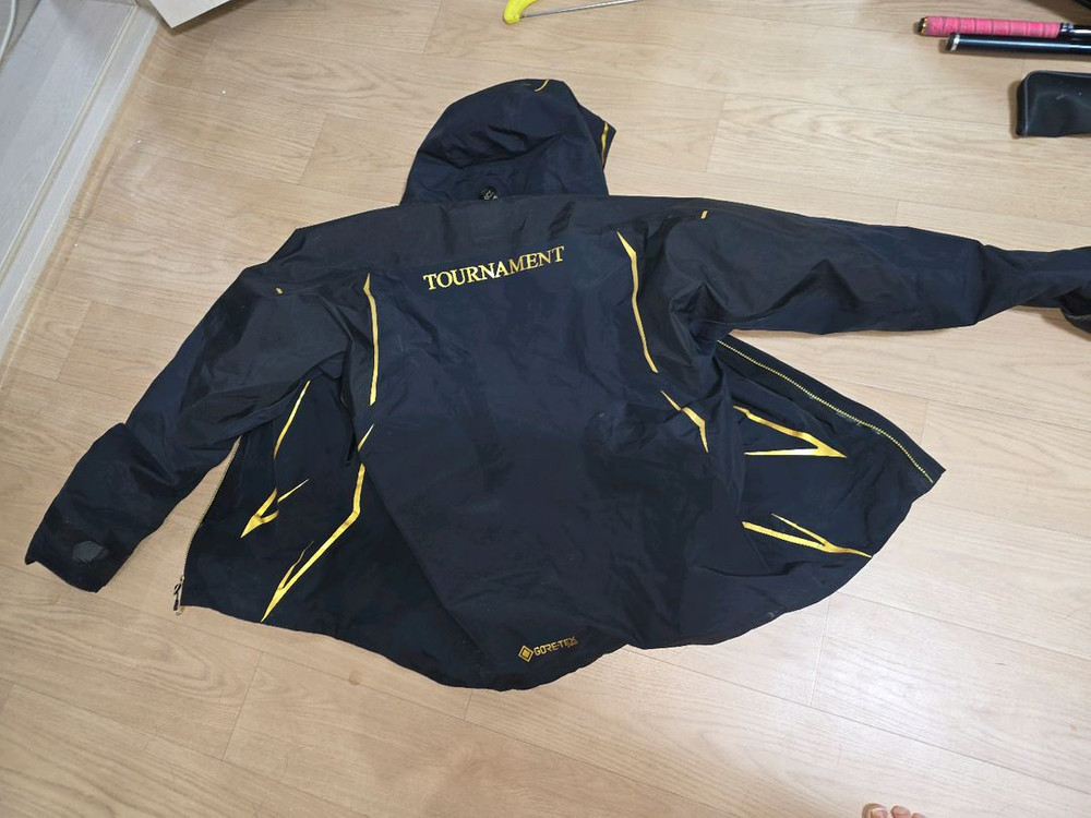 낚시복 세트다이와고어텍스 이미지