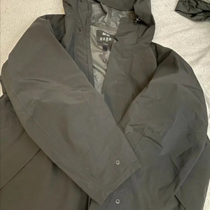 유니클로 르메르 블록테크유틸리티파카 L