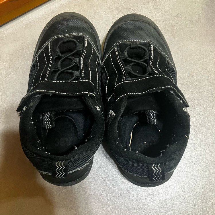 키즈 뉴발란스 190 & abc마트 검정운동화 200 이미지