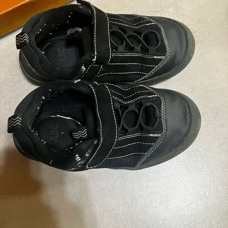 키즈 뉴발란스 190 & abc마트 검정운동화 200 이미지