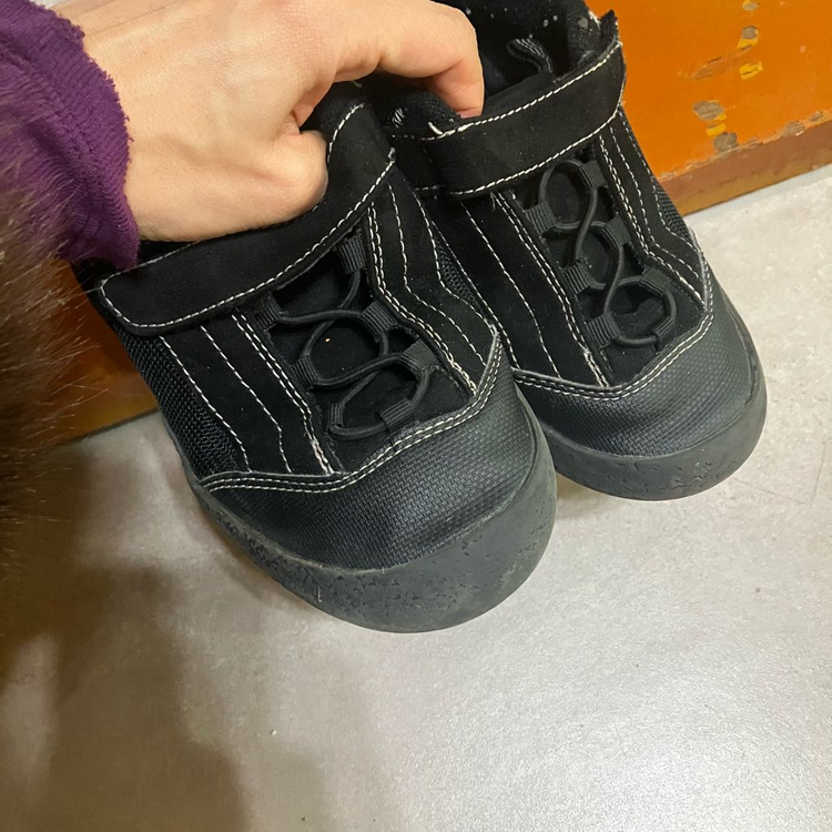 키즈 뉴발란스 190 & abc마트 검정운동화 200 이미지