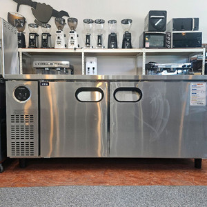 업소용 테이블냉장고 1800 냉동1, 냉장1