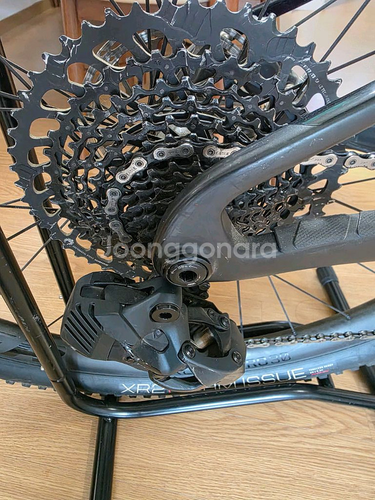 트렉 슈퍼칼리버 9.8 AXS MTB 자전거--3