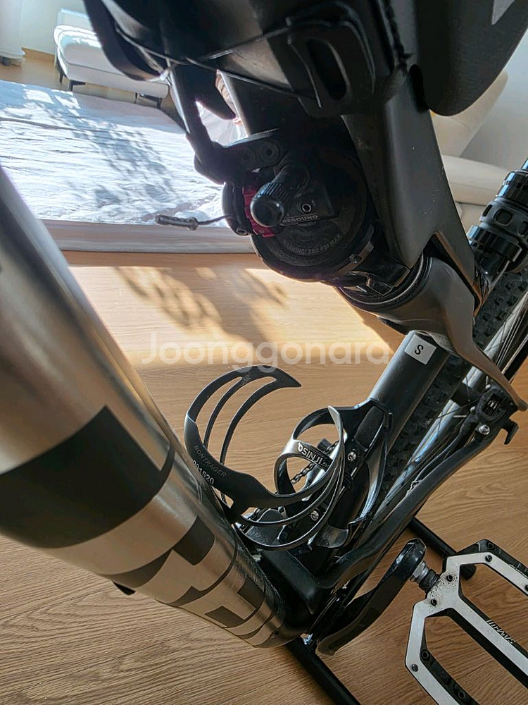 트렉 슈퍼칼리버 9.8 AXS MTB 자전거--5