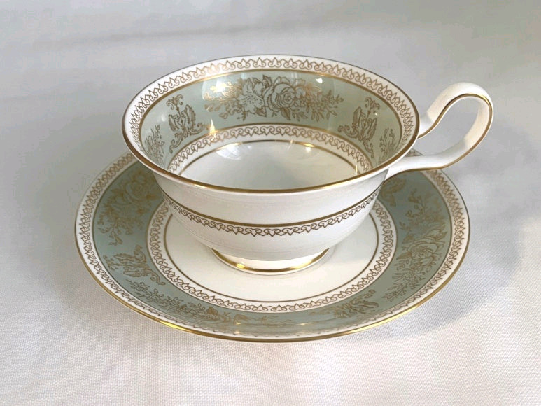 웨지우드 콜럼비아 세이지 그린 피오니잔 소서 듀오--1