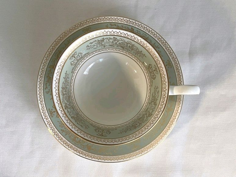 웨지우드 콜럼비아 세이지 그린 피오니잔 소서 듀오--2