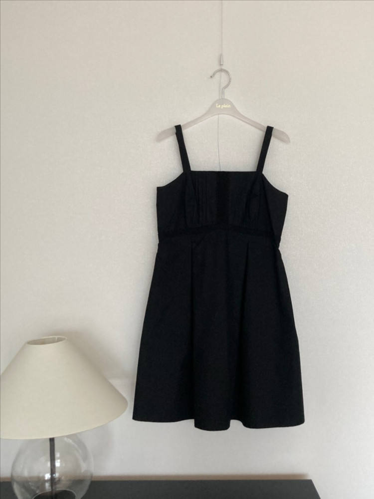 (새상품) 르플레인 레이스 슬리브리스 민소매 끈 블랙 원피스--2