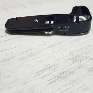 Mcoplus EOS RP 연장 그립 플레이트
