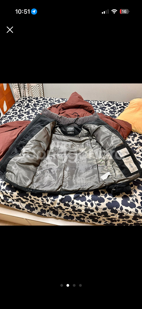 프리즘웍스 벨벳 구스다운 패딩(M사이즈)--1