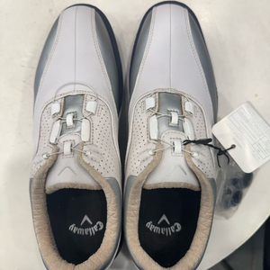 미사용 캘러웨이 보아 골프화 235mm 싸게 팝니다.