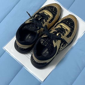 샤넬CC 로고 트워드 골드 레더 스니커즈