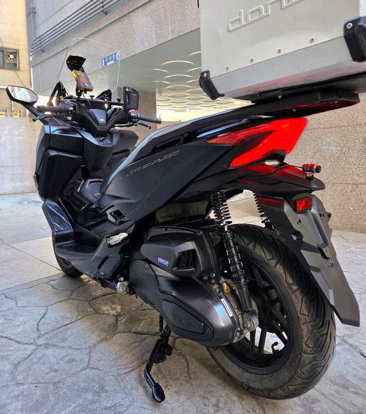 혼다 포르자350 24년식 사용검사완료,블박 2채널,소모품 올점검--7