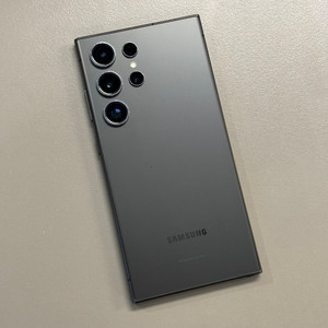 *듀얼유심* 갤럭시S24울트라 블랙색상 256용량 미파손 무잔상 상태좋은 특AAA급 물리듀얼심 가능한 단말기