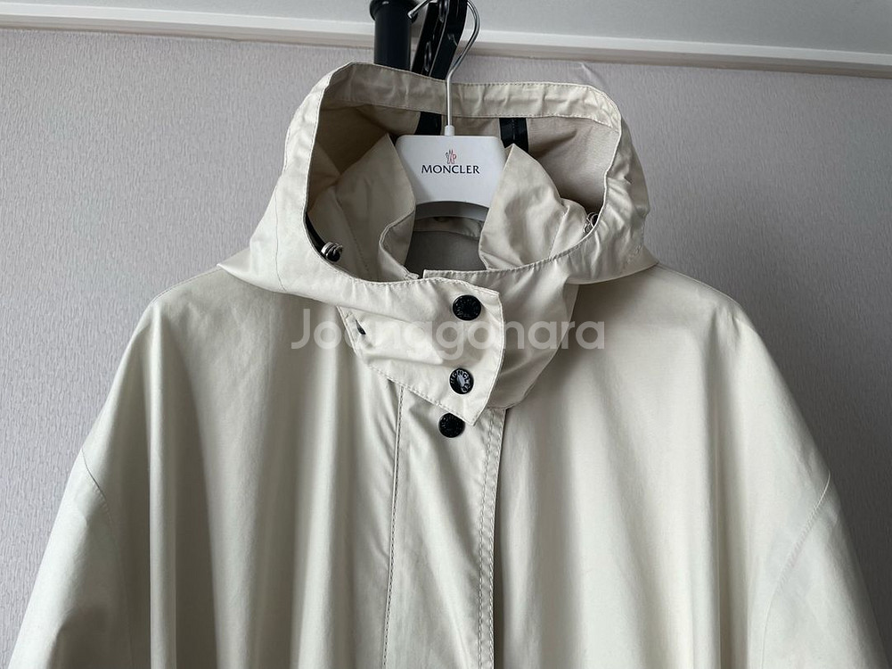 (정품)몽클레어(moncler) 후드 여성 롱 바람막이 트렌치 아카말롱(Akhamalong) 사이즈2--2