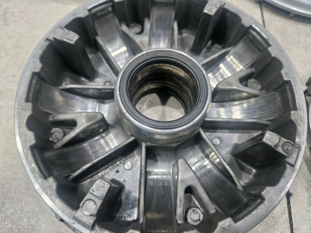 포르자350 말로시 드리븐풀리 풀세트입니다 이미지