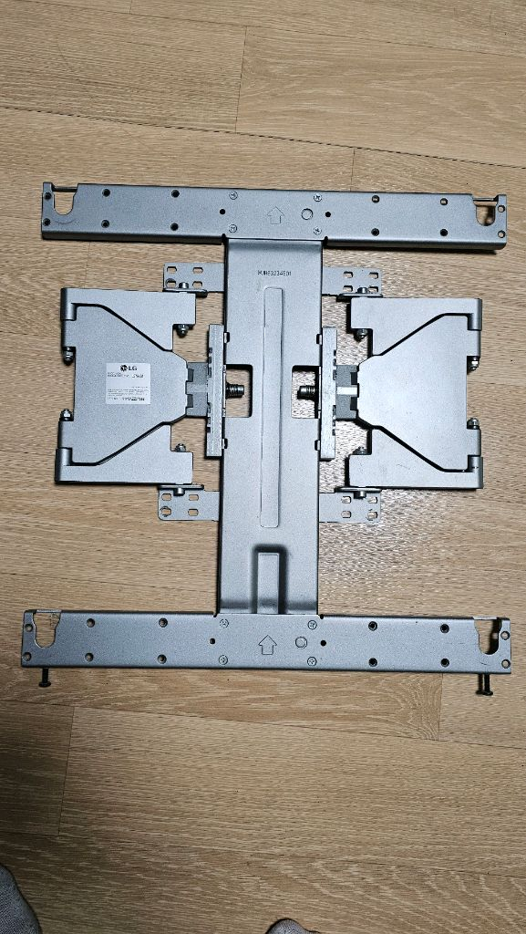 LG 60인치 TV벽걸이 브라켓 팝니다 이미지