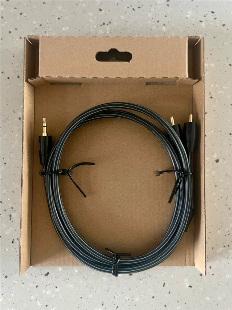 오디오퀘스트(AudioQuest) TOWER 3.5mm RCA 인터케이블 1.5m / 미사용 이미지
