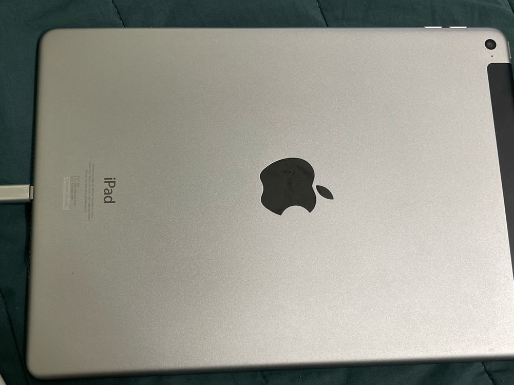 태블릿 5세대 64GB WiFi 이미지