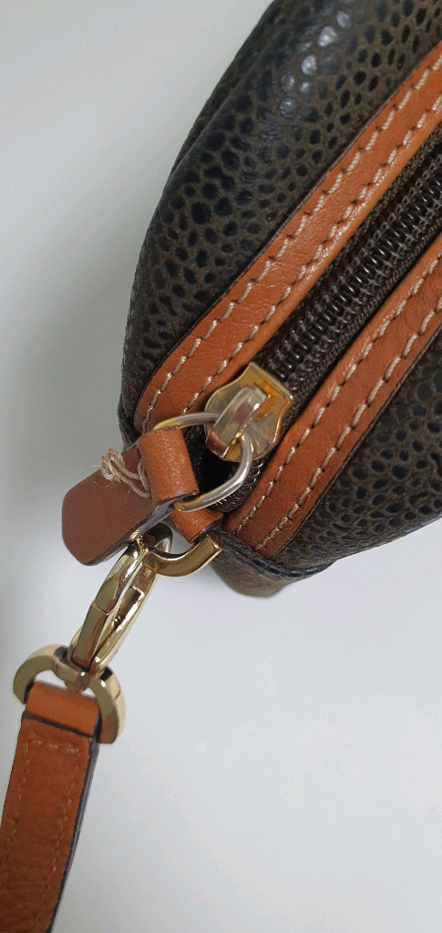 브릭스 올리브 라이프 카메라백 크로스 / 닥스 코치 이미지