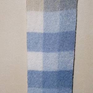 아크네스튜디오 모헤어 체크 머플러