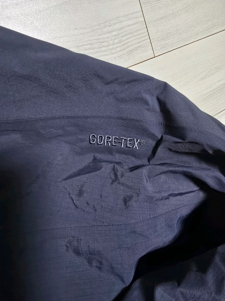 아크테릭스 고어텍스 패딩 XL 그레이 정품 운포--6