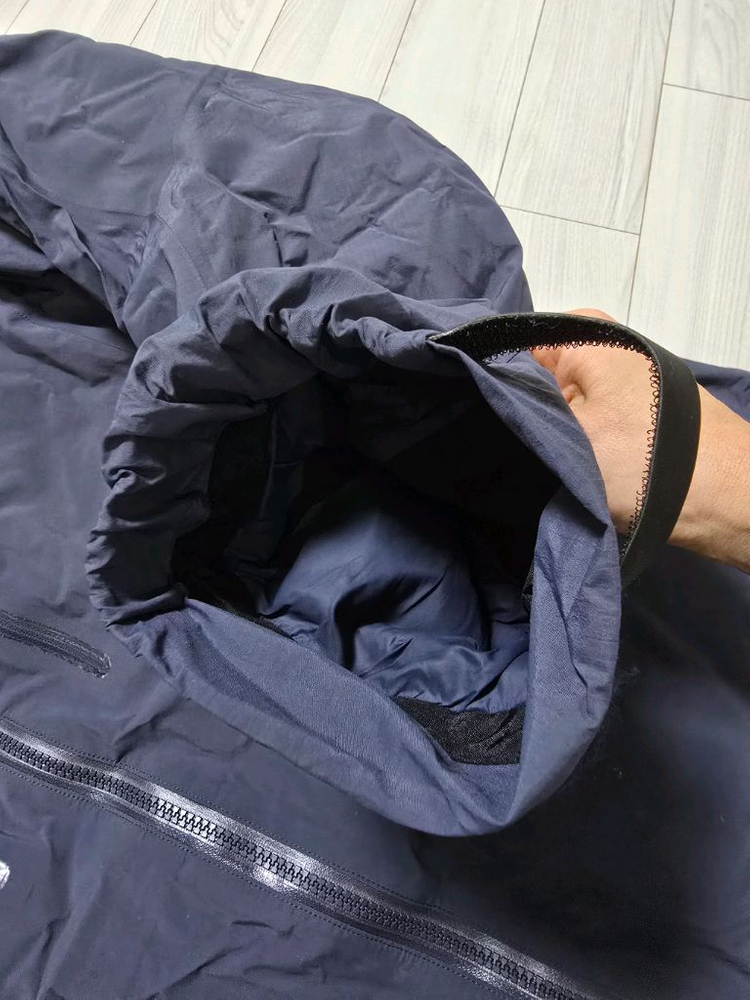 아크테릭스 고어텍스 패딩 XL 그레이 정품 운포--7