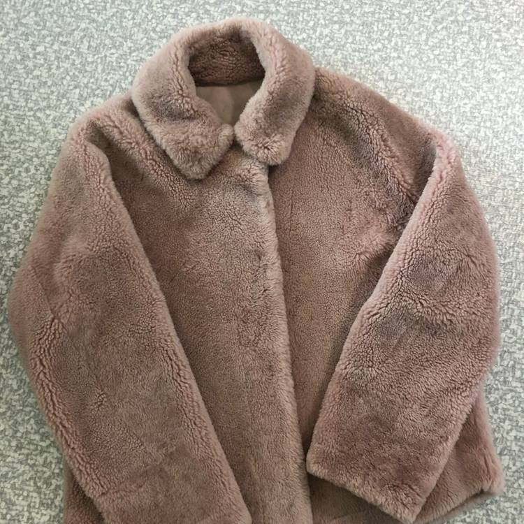 듀엘 21년 리얼 램스퍼 양털 양가죽 천연모피 무스탕 핑크 코트 양모자켓--1