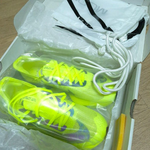 나이키 에어 줌 알파플라이 넥스트% 플라이니트 볼트 새제품