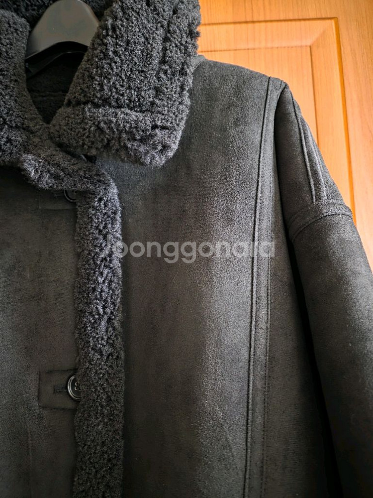 (새상품) 블랙 리버시블 스웨이드 롱무스탕(국내 상품)(큰 사이즈도가능)--1