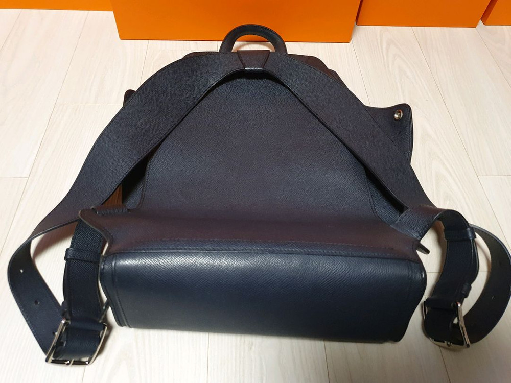 정품 에르메스 백팩 네이비--5