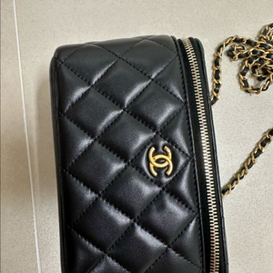 정품 샤넬 직사각 베니티 골드볼 이미지