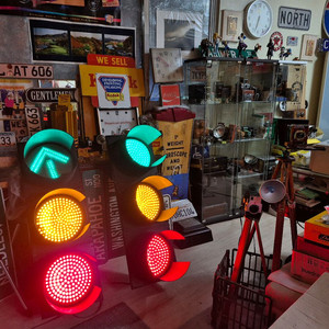 LED 실사용했던 스트리트 3구 교통신호등, 직진화살표추가