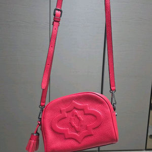 오야니 크로스백, 새상품 급