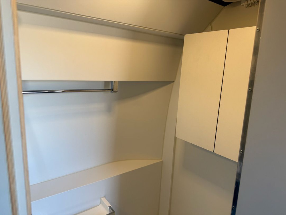 캠핑카 르노마스터 월든모빌 월든익스페디션 이미지