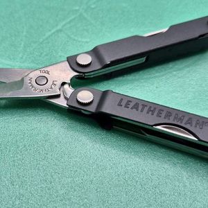 레더맨 마이크라