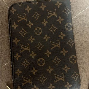 루이비통 에튀보야주 pm