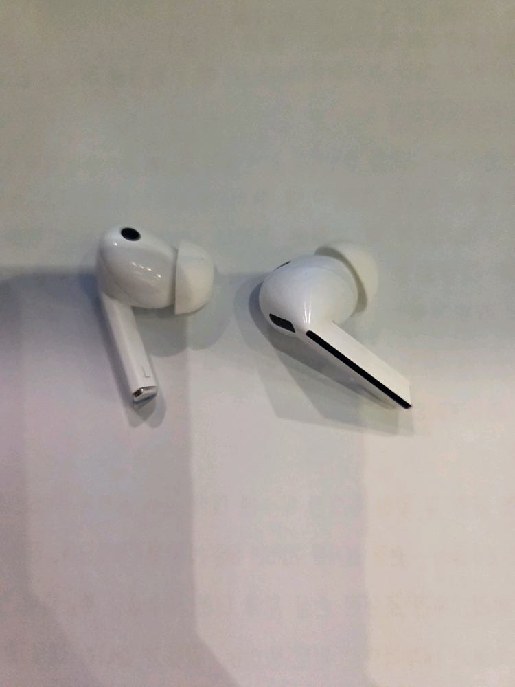 갤럭시 버즈3 프로 팝니다--4