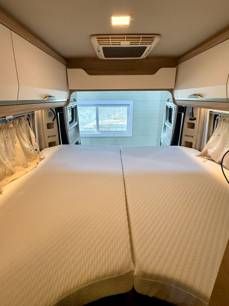 유럽식 B클레스 캠핑카 크나우스 박스터600--7