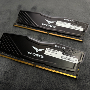T-Force RGB DDR4 16GB 3200MHz 메모리 x 2개