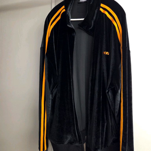 널디 벨벳 트레이닝복 세트