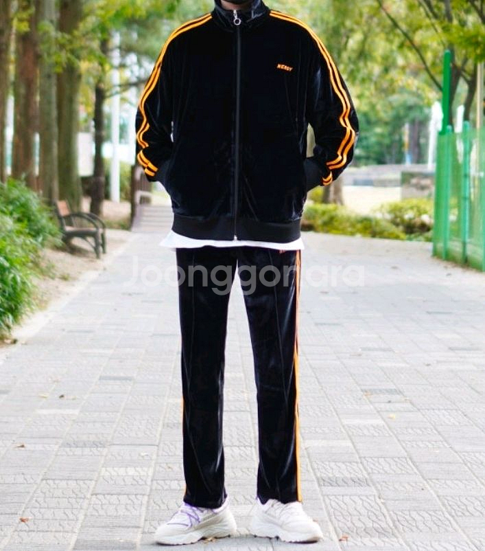 널디 벨벳 트레이닝복 세트--2