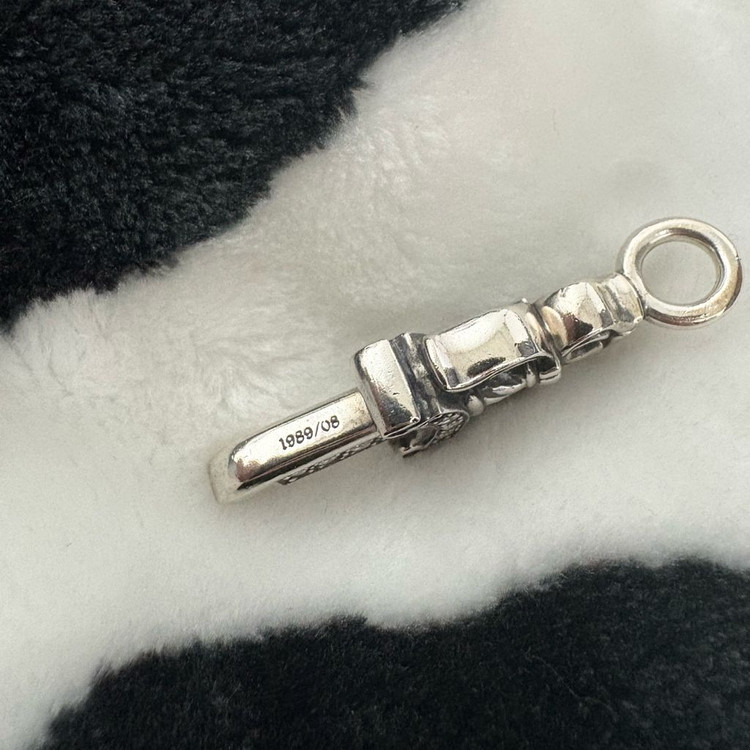 정품 크롬하츠 더블 대거 펜던트 파베 다이아 셋팅--1