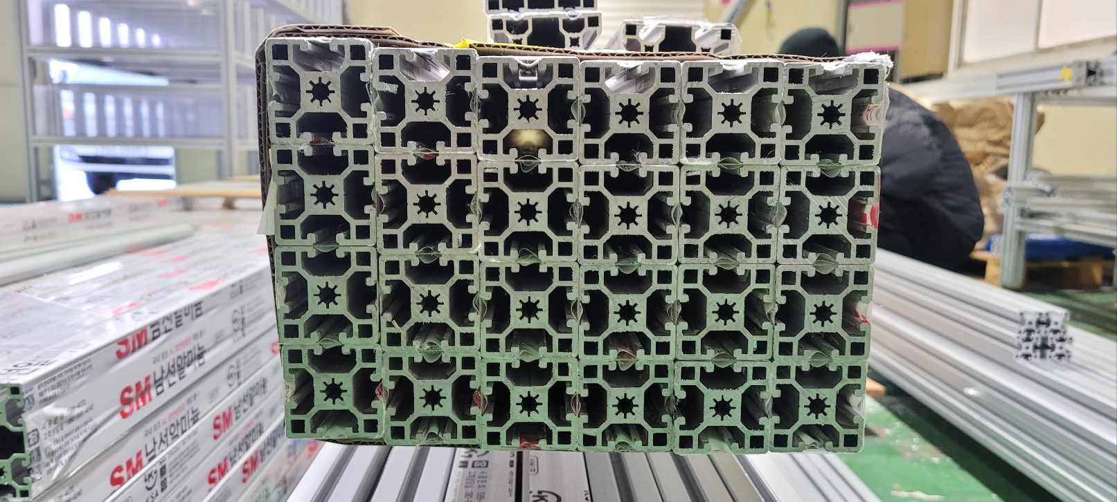 알루미늄 프로파일 이미지