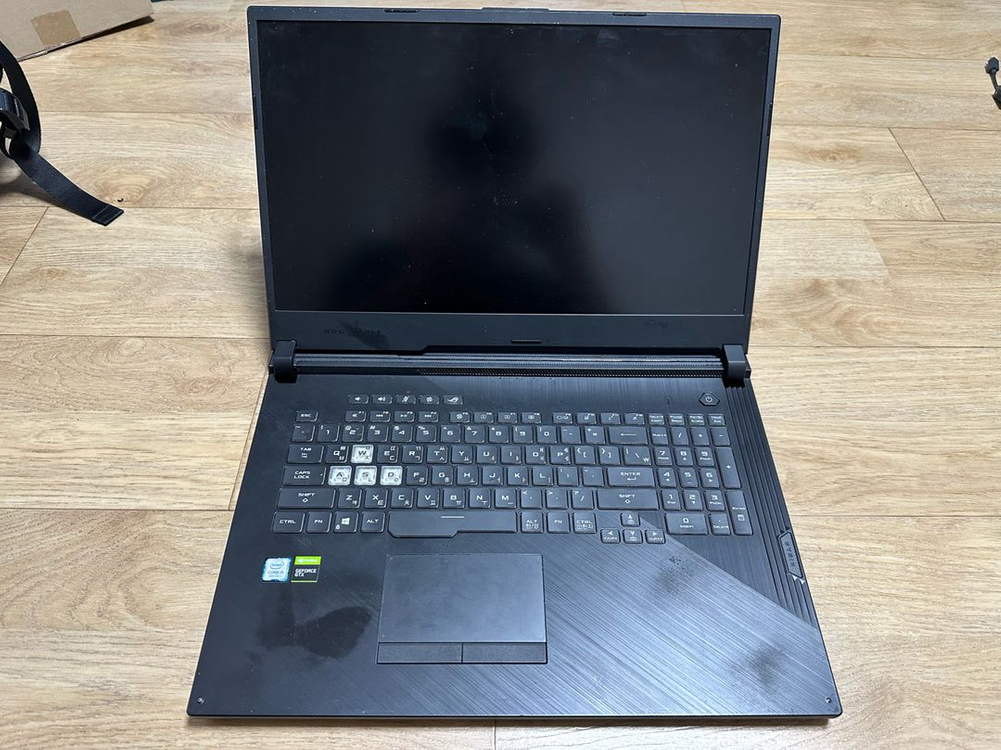 아수스 게이밍 노트북 G731 17인치 부품용 싸게 15만원 판매--1