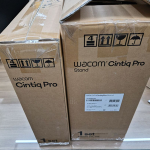 와콤 신티크 프로 22 DTH-227 + 정품 스탠드